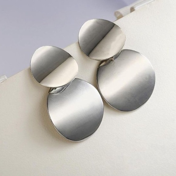 Silver Tone Dangle Disc Earrings - Picture 2 of 4